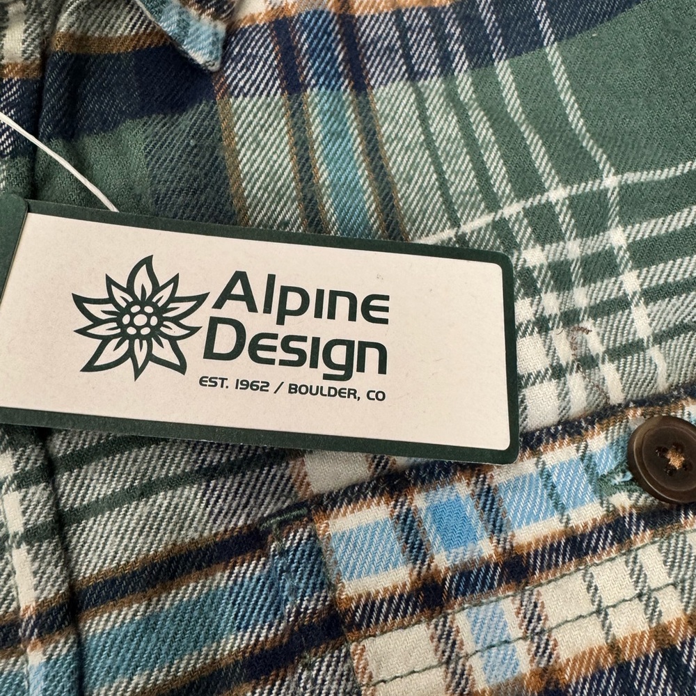 NWT Mens alpine Design Green Plaid Size small Mad‎ Hike MSRP $48 - Picture 4 of 5